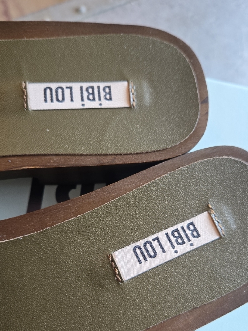 BIBI LOU Women's Suede Slide Sandals in Tan SZ40 - Picture 2 of 8